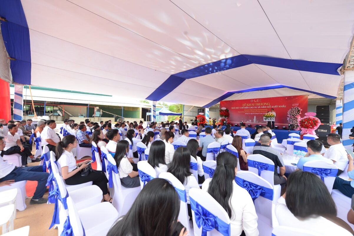 Nhà máy chế biến cao su và dăm gỗ xuất khẩu của Công ty Cổ phần Phát triển LEC Việt Nam được đầu tư hệ thống dây chuyền và công nghệ hiện đại
